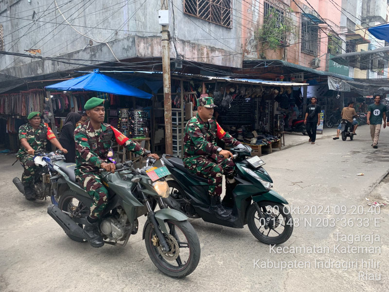 Babinsa Koramil 06/Kateman Patroli dan Komsos Pilkada Damai