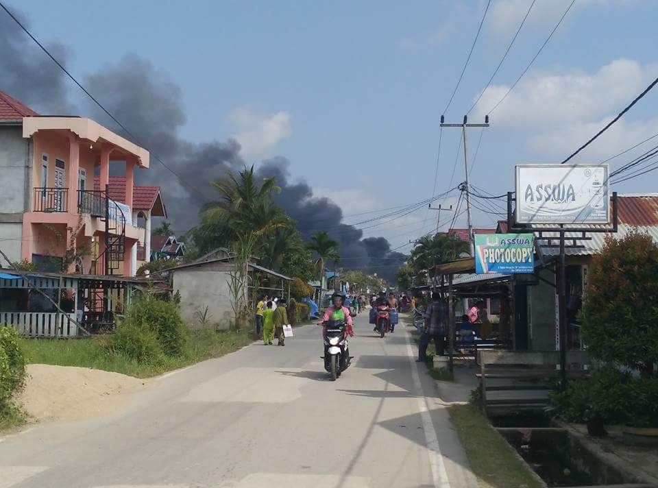 Pagi Tadi, Si Jago Merah Mengamuk Di Jalan Sapta Marga Tembilahan