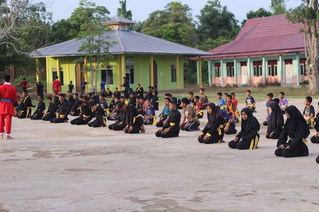 Pesilat HIMSI Ranting Tempuling Lakukan Latihan Gabungan