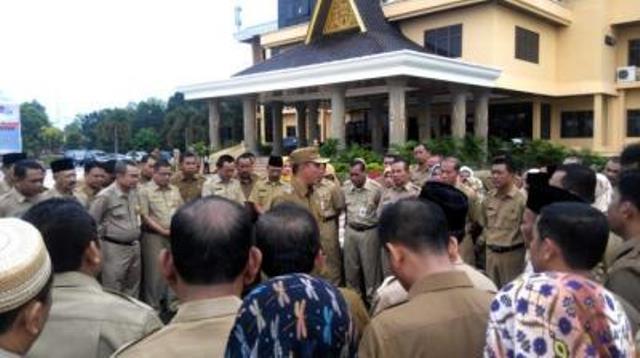 Puluhan ASN Ketahuan 'Kabur' Saat Upacara HAN, Bupati Suparman Ngamuk