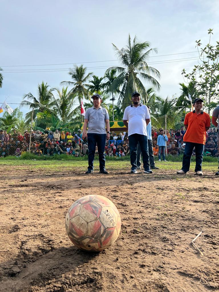 Dihadiri Ribuan Masyarakat, H. Dani Menutup Resmi Turnamen Futsal Putra Buana Cup