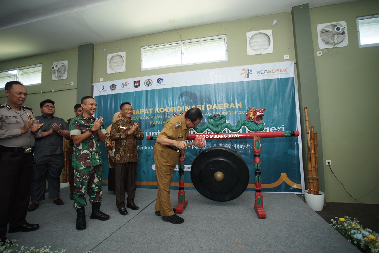Bupati HM Wardan Buka Rakorda Pendataan Awal REGSOSEK Tahun 2022