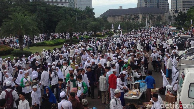 Peserta Reuni 212 Melebihi 7,5 Juta Orang