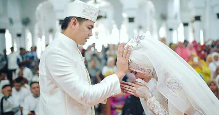 Menikah, Kenapa Ditunda-tunda?