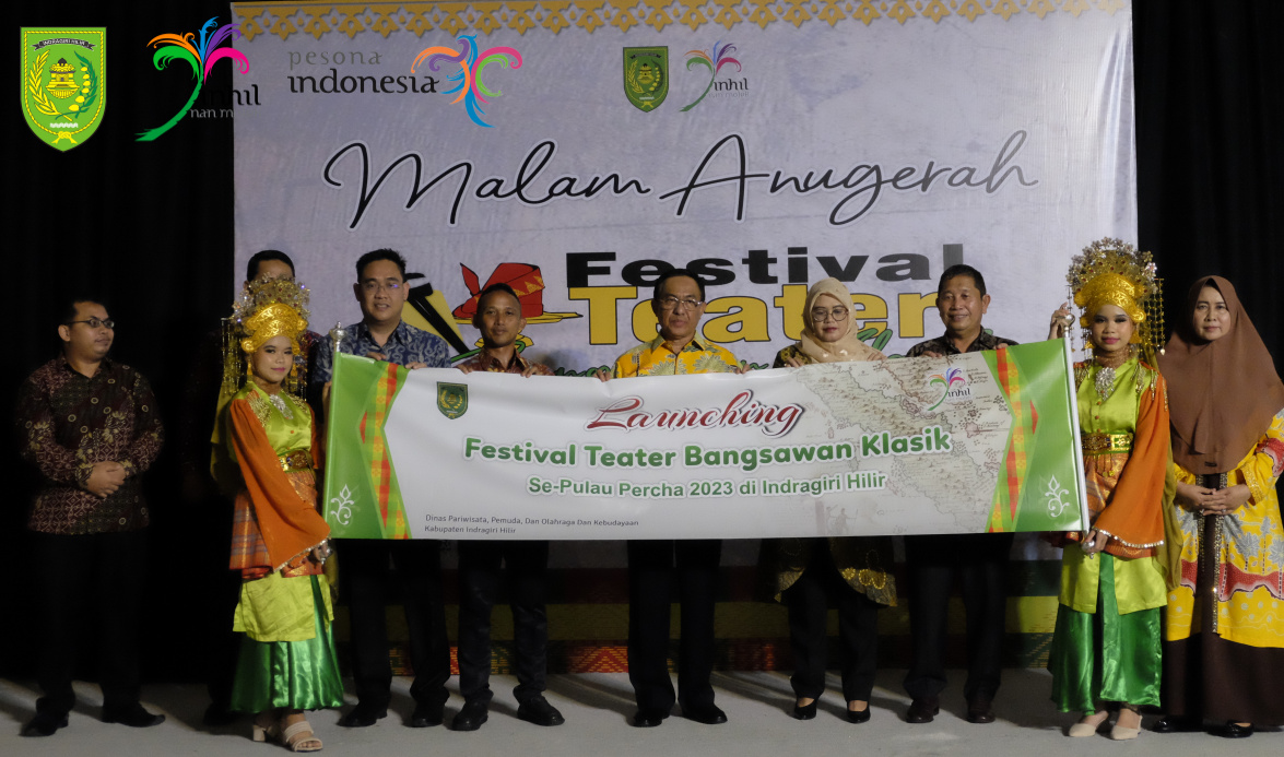 Inhil Sukses Gelar Malam Anugerah Festival Teater Bangsawan Klasik 2022
