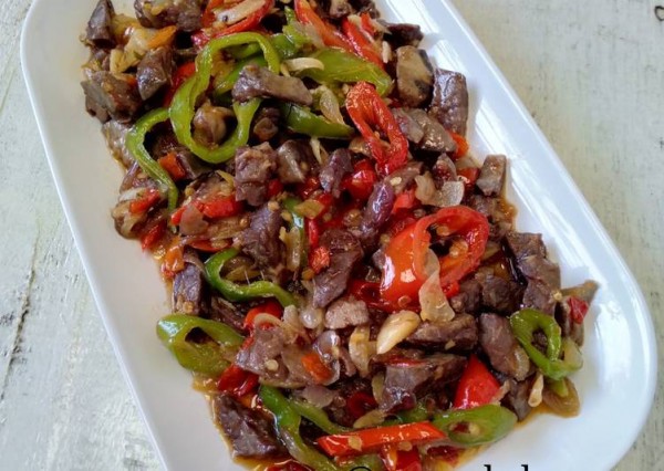 Menu Makan Siang: Oseng Paru Pedas