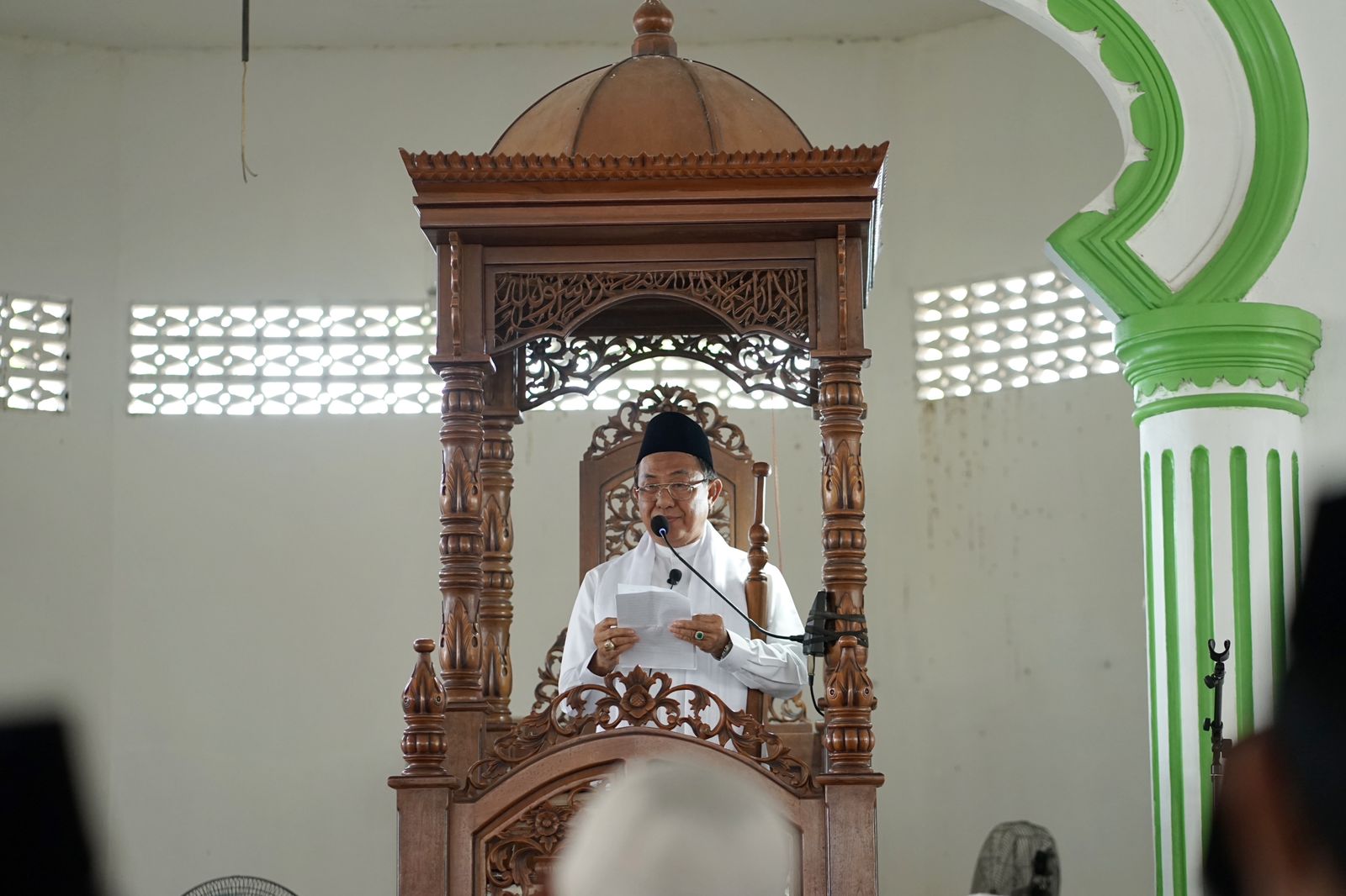Khutbah Jum'at di Mesjid An-Nur Benteng, ini Pesan Bupati Inhil