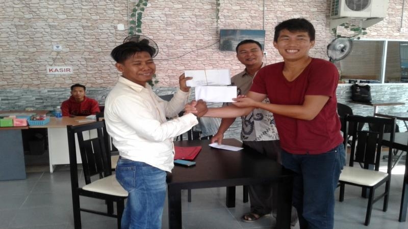 Koni Pekanbaru Kembali Serahkan Dana Transportasi Pelatih dan Atlet Perbasi