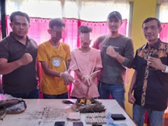 Gerebek Kontrakan di Kampar, Polisi Amankan Dua Pengedar Ganja Kering