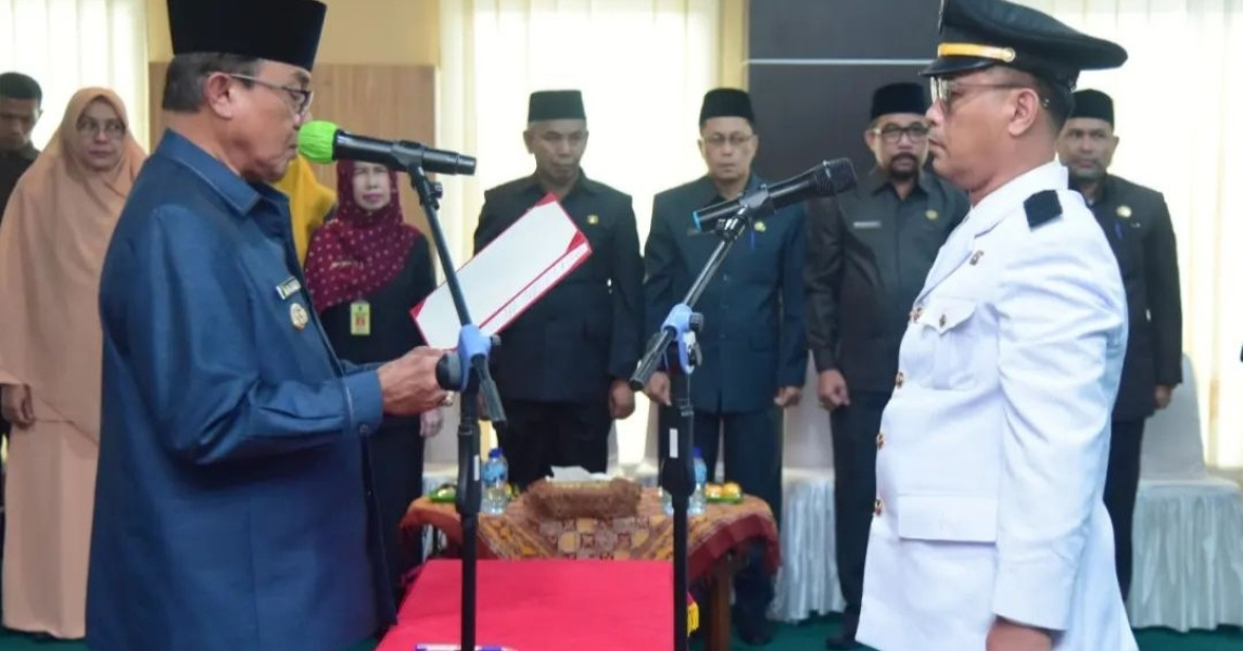 Bupati HM Wardan Lantik Pejabat Administrator Pemkab Inhil
