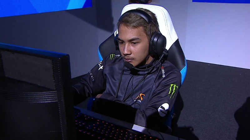 Muhammad Rizky, Remaja 19 Tahun Ini Raup Ratusan Juta Sebagai Gamer Profesional