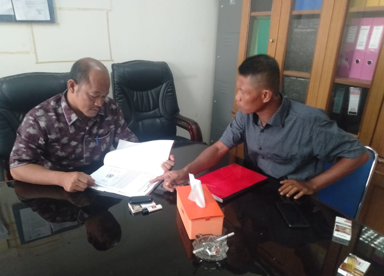 Sebut Haknya Diabaikan PT THIP, Ratusan Buruh Mengadu ke DPRD Inhil