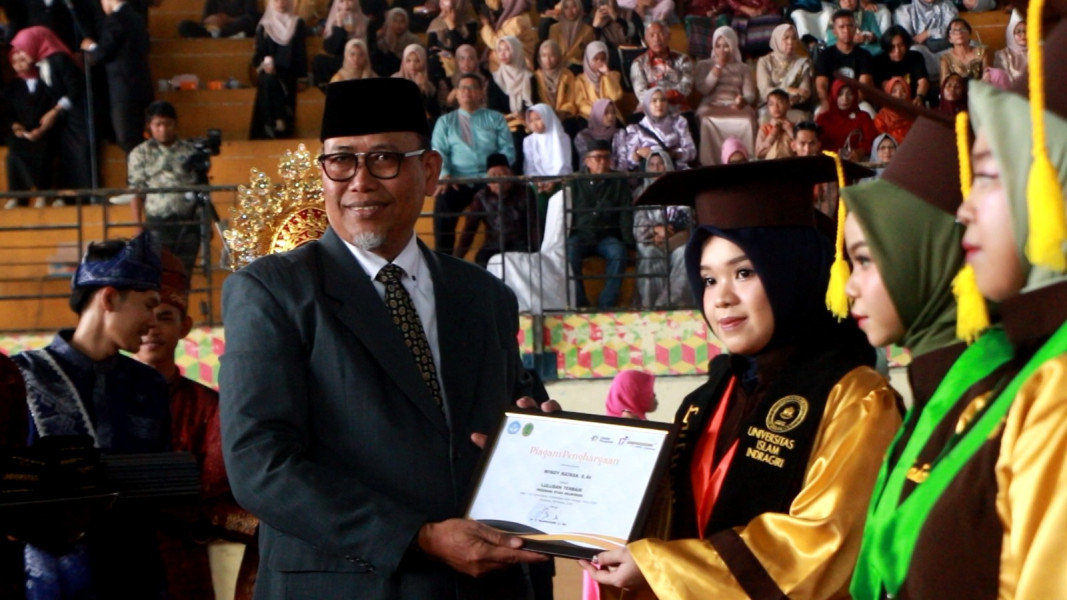 Pj Bupati Inhil Hadiri Convocation Universitas Islam Indragiri ke 17