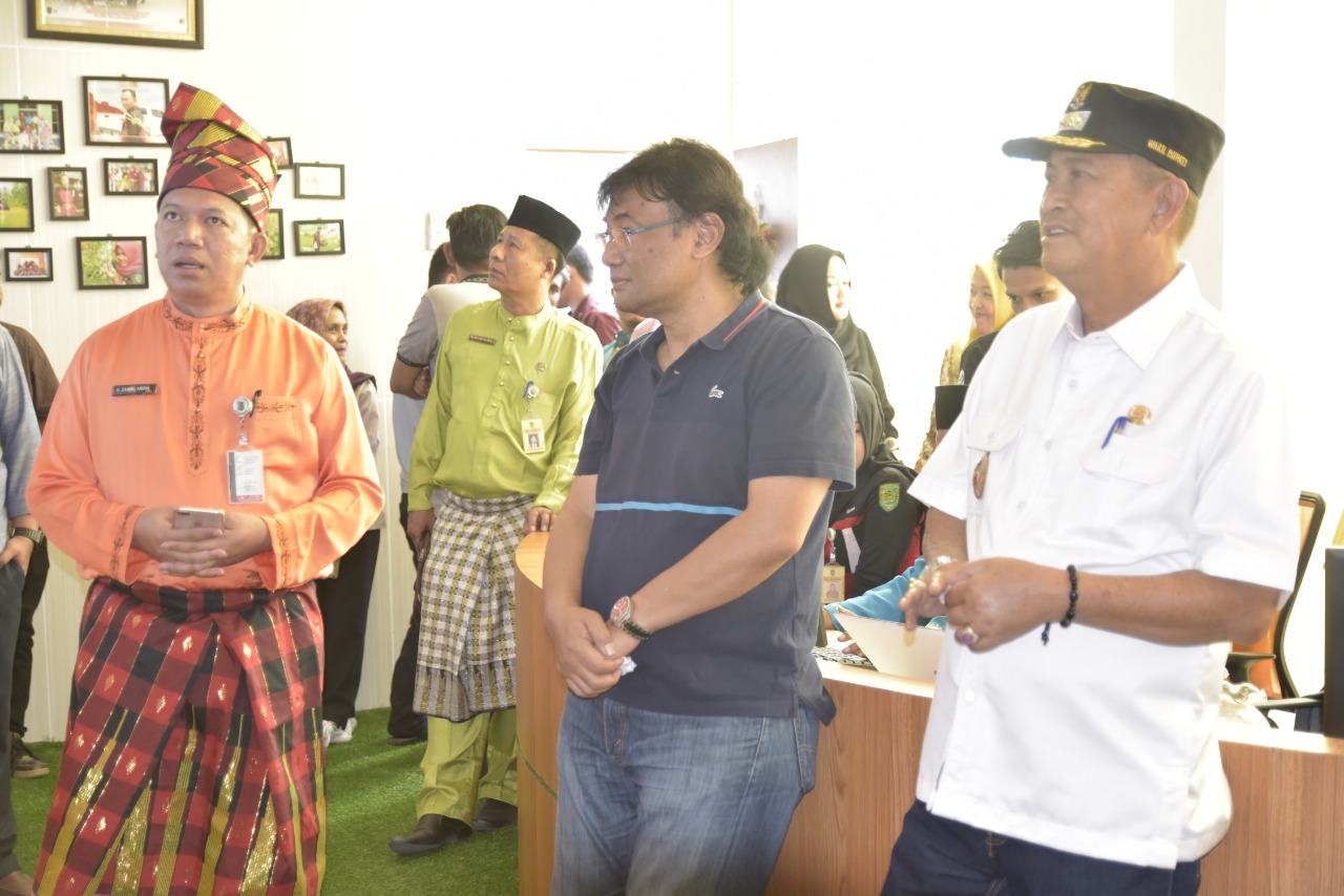Guru Besar Fakultas Kedokteran UI Kunjungi Dinas Kesehatan Inhil