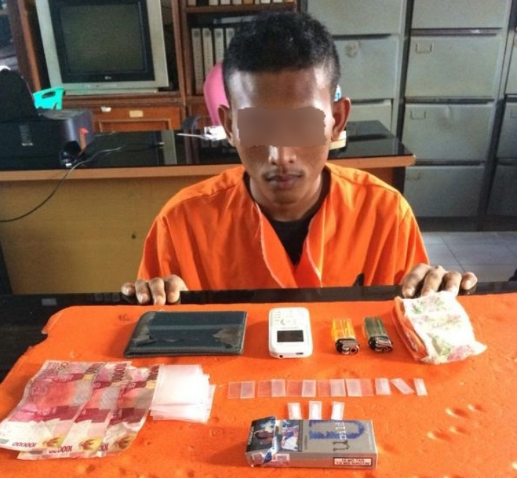 Pria ini Terciduk Nginap di Wisma Bersama Paket Sabu-sabu