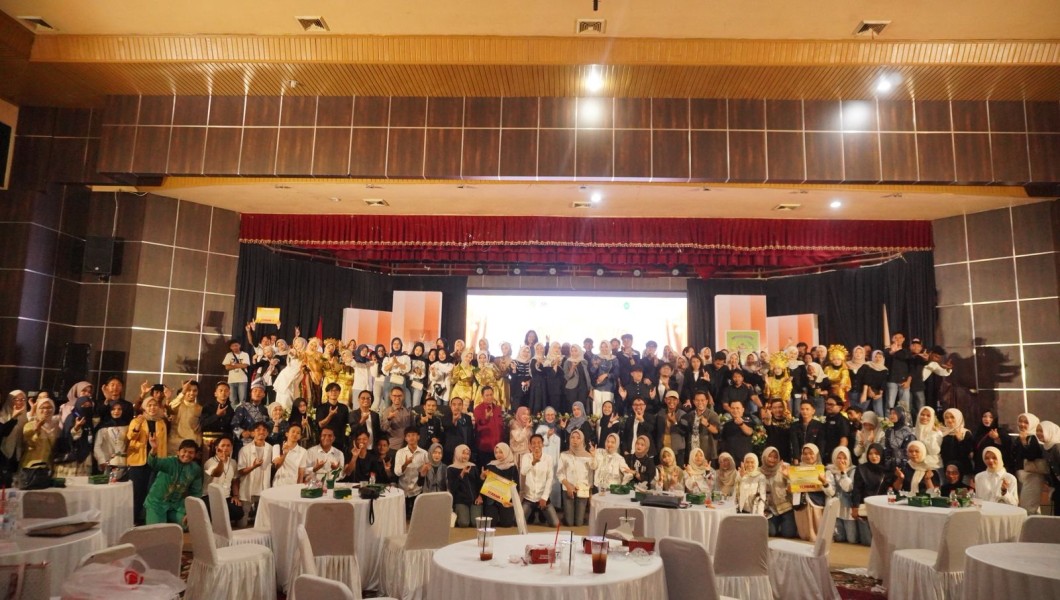 Malam Puncak Sosialpreneur Award Jilid 6: Mahasiswa UNISI Sukses Hidupkan Kembali UMKM Lokal