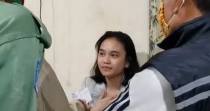 BRAKKK! Mahasiswi Cantik Ini Tabrak Pemotor, 2 Tewas dan 1 Luka Parah