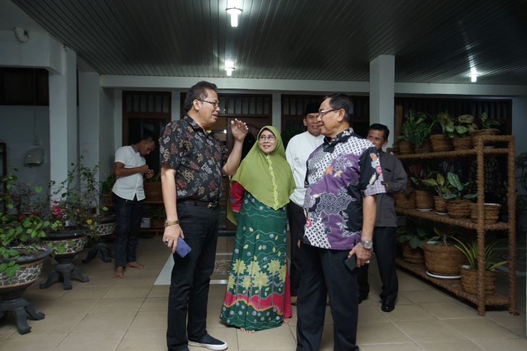 Bupati Inhil Ramah Tamah dan Makan Malam Bersama Ketua PMI Riau
