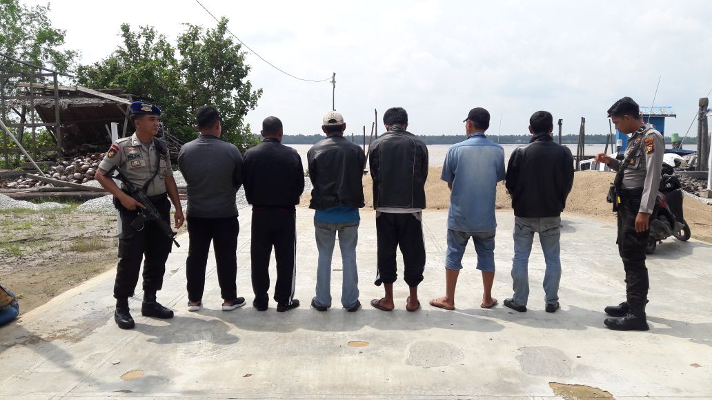 Polisi Amankan 16.000 Baby Lobster di Perairan Sungai Indragiri