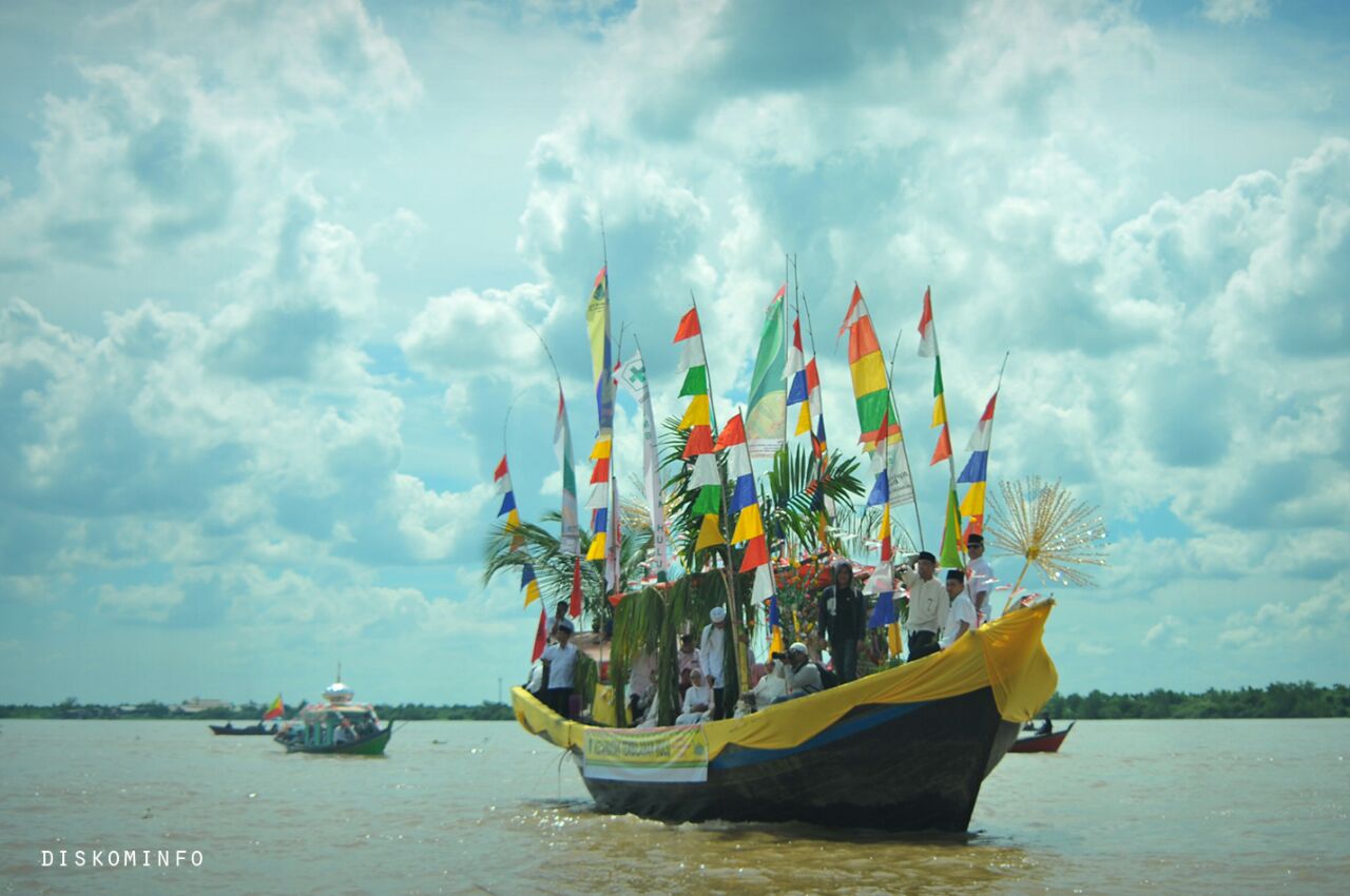 Indahnya Festival Sungai Indragiri, Ini Foto-Fotonya