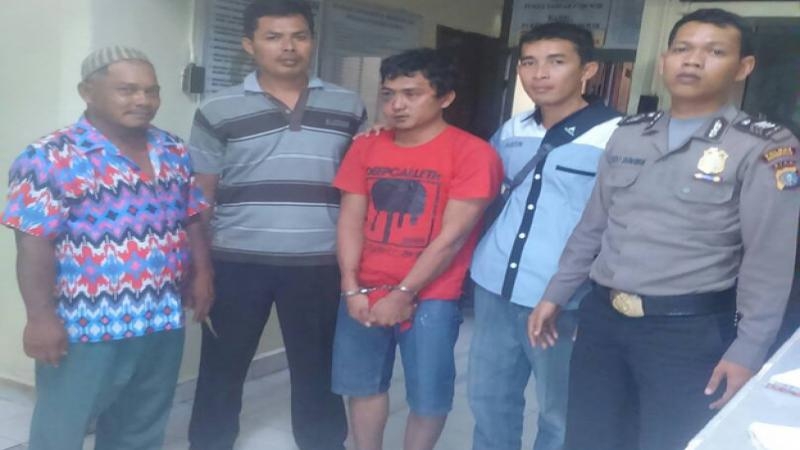 Tertangkap Mencuri Motor, Pemuda Bonyok di Amuk Masa