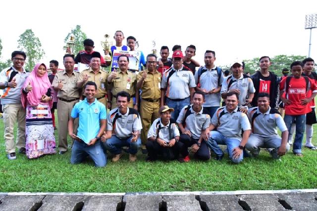 SMPN 1 Pelangiran Juara Kejuaraan Sepak Bola Pelajar Inhil 2017