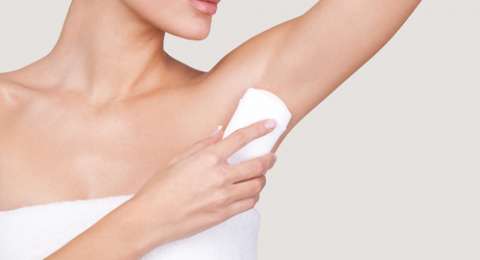 6 Kesalahan Menggunakan Deodoran, Jangan Dilakukan Ya