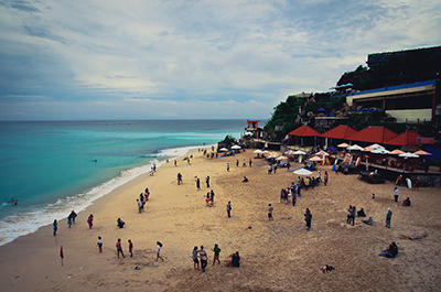 Padang Keluarkan Aturan Berwisata di Pantai