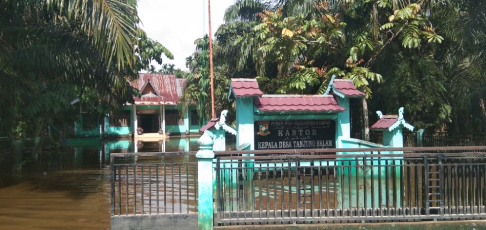 Desa Tanjung Balam Sudah 12 Hari Terendam Banjir