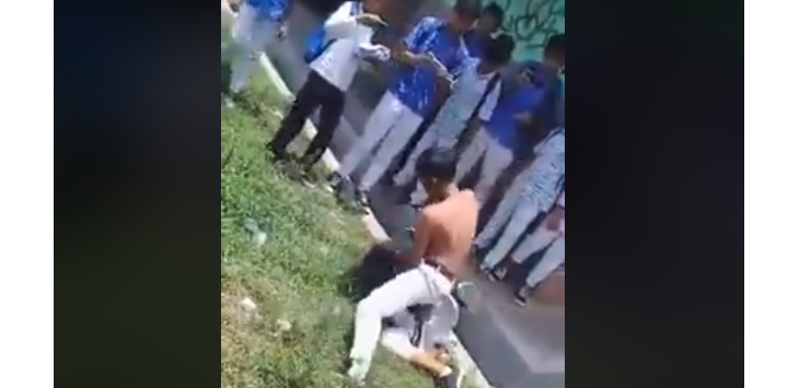 Perkelahian ala Gladiator Terjadi Lagi, Kali Ini Antar Siswa SMP. Lihat Videonya!