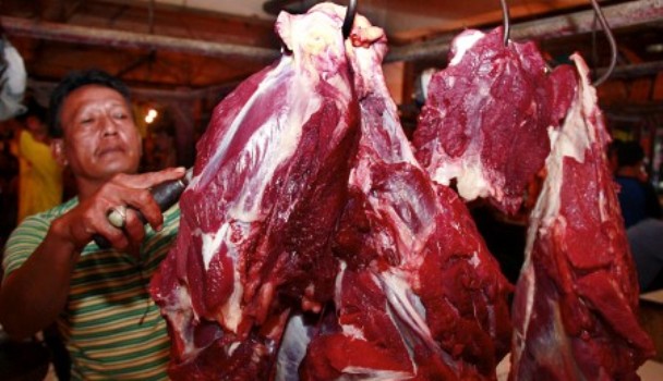 Daging Kerbau Beku Asal India Terjual Satu Ton Perharinya
