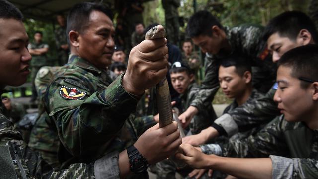 Latihan Militer di Thailand, Tentara AS Wajib Minum Darah Ular Kobra