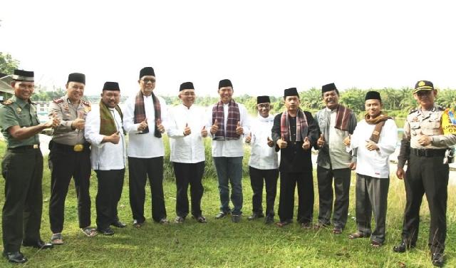 Bupati Kampar Jelaskan Tiga Dimensi Utama Acara Ziarah Kubur