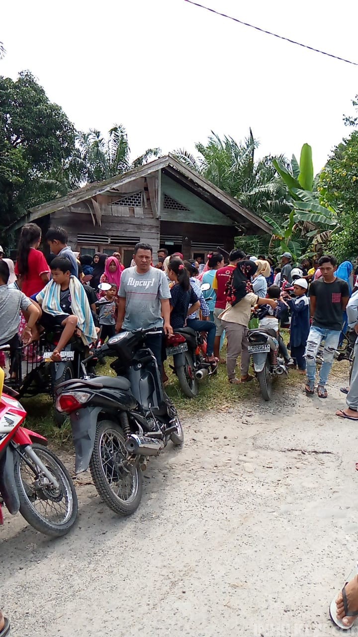 Heboh,! Warga Sentang Tercium Aroma Busuk, Ternyata....