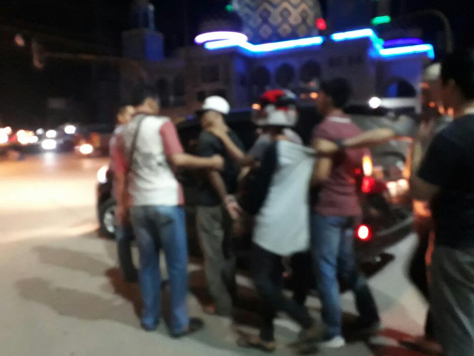 Disaksikan Warga, Polres Inhil Berhasil Amankan Pelaku Penyeludupan 10Kg Ganja