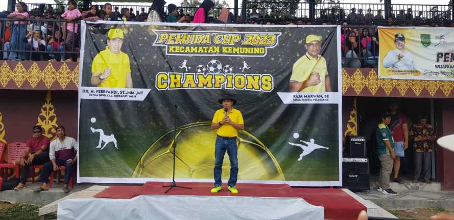 Ferryandi Tutup Secara Resmi Turnamen Sepak Bola Pemuda CUP Kecamatan Kemuning