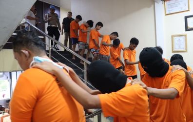 Polisi Tangkap 12 Pelaku Begal di Pekanbaru, 4 Orang Masih Anak-anak