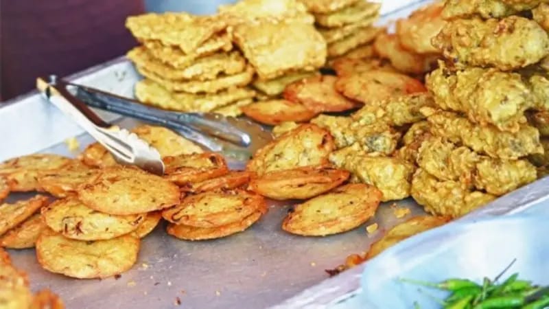 Dinkes Inhil Beri Tips Mengolah Gorengan Aman Kolestrol dan Obesitas