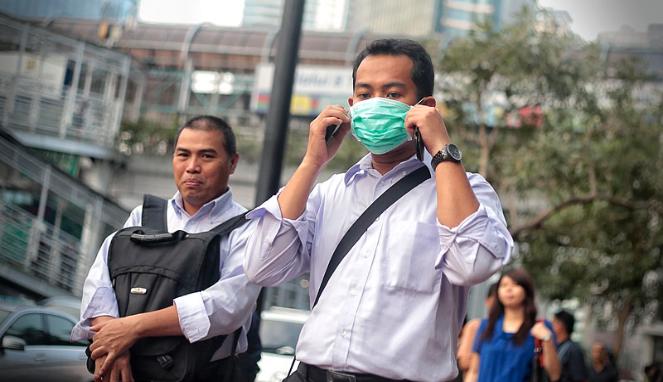 Pakai Masker Hijau Jangan Terbalik, Ini Bahayanya