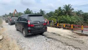 Polisi Berlakukan Buka Tutup Saat Perbaikan Jembatan Sei Solok KM 183