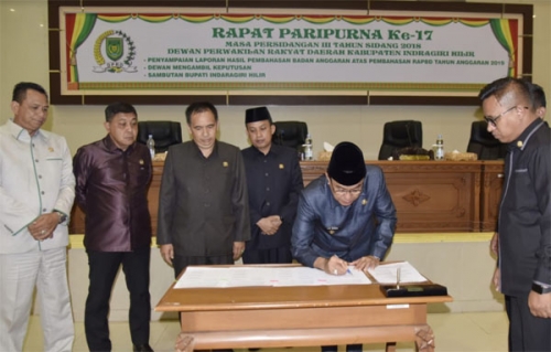 Belanja Tidak Langsung Rp1,1 Triliun dan Belanja Langsung Rp1 Triliun, APBD Inhil 2019 Disahkan Rp2,1 Triliun