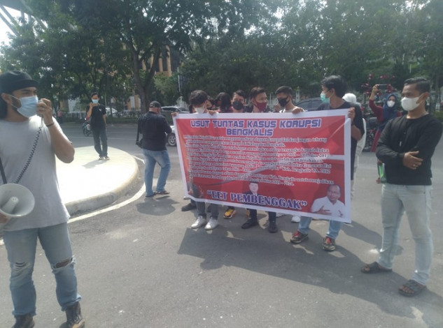 Mahasiswa Minta Jaksa Usut Dugaan Korupsi Eks Ketua DPRD Riau