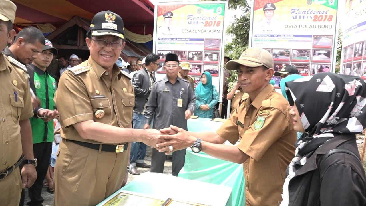 Bupati Inhil Harapkan Pembangunan Desa Berjalan Maksimal