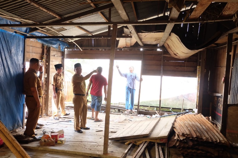 Demi Pembangunan Turab di Parit 6 Tembilahan, Warga Rela Lakukan ini