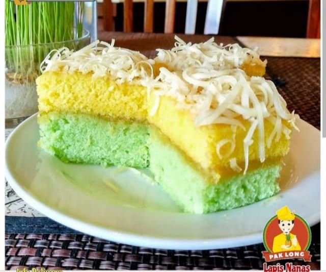 Berdayakan Potensi Lokal, Olah Nanas Jadi Kue Lapis