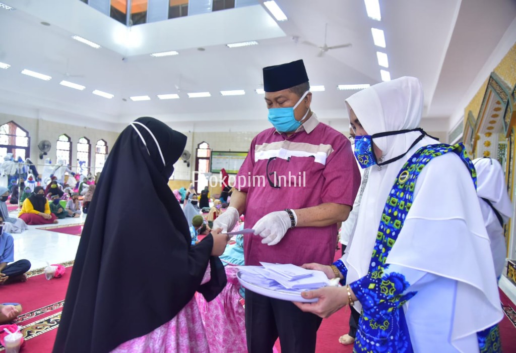 Wakil Bupati Santuni 103 Anak Yatim di Tembilahan Hulu