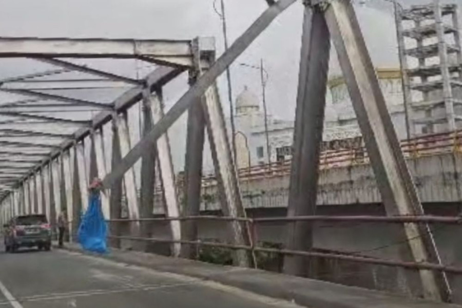 Ikatan Besi Atas Jembatan Siak II Copot, PJN Langsung Lakukan Perbaikan