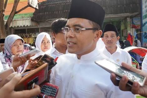 Bupati Banyuwangi Azwar Anas Ngamuk Usai Mendengar SMPN 3 Genteng Tolak Siswi Non Muslim