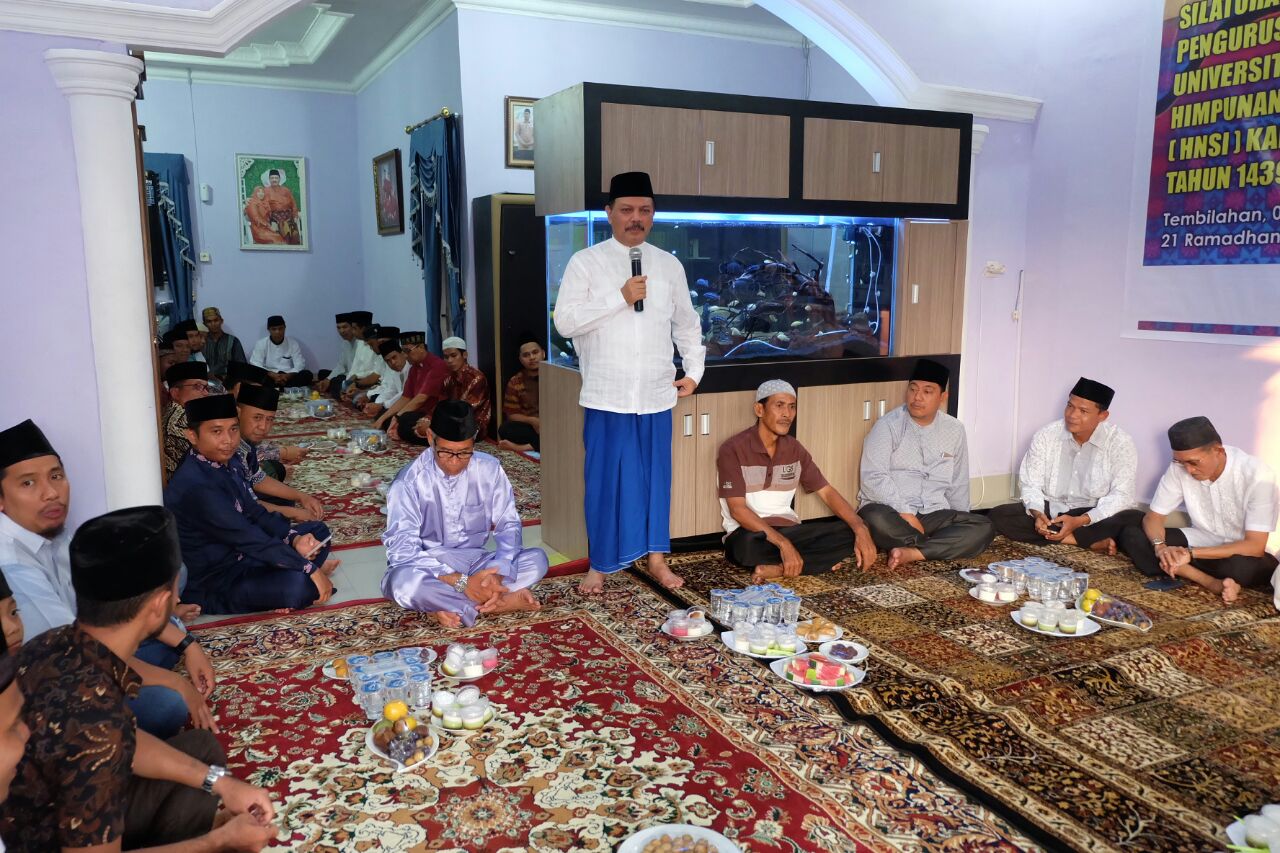 Sekda Inhil Ajak Pengurus HNSI dan IKA UR Buka Puasa Bersama di Kediamannya