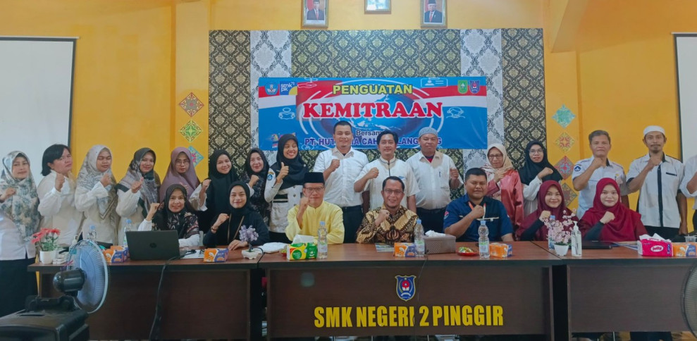PLN Icon Plus Support Program DUDI SMKN 2 Pinggir Bengkalis